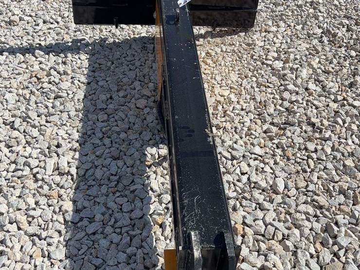 hls82-horizontal-log-splitter-attachment-for-skid-steer-loader-image-6