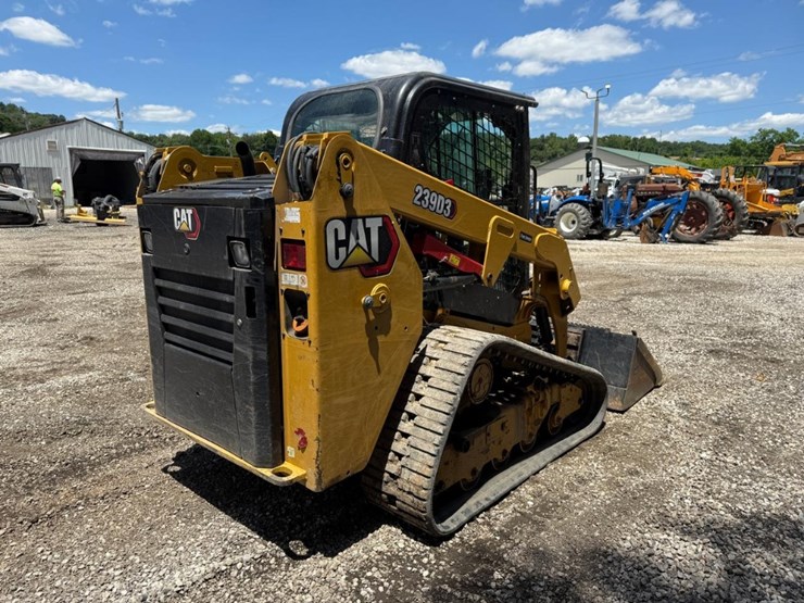 2019-caterpillar-239d3-image-4