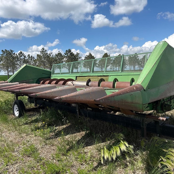 JOHN DEERE 853A