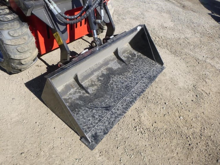 2026-sdlool-323tz-skid-steer-loader-image-8
