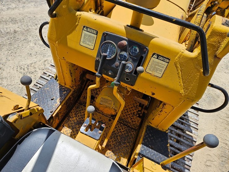 deere-350b-image-34