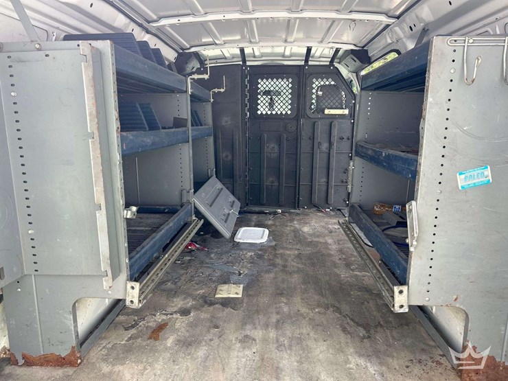 2021-mercedes-benz-sprinter-4500-image-15
