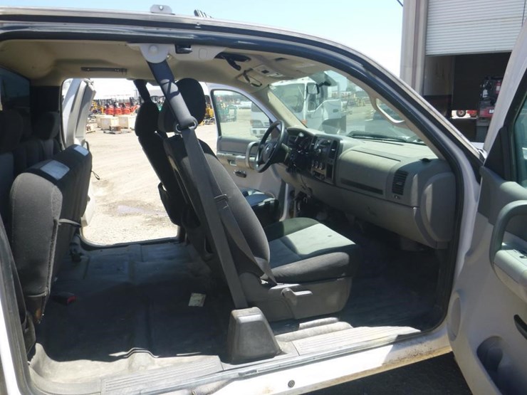 2008-chevrolet-2500hd-image-6