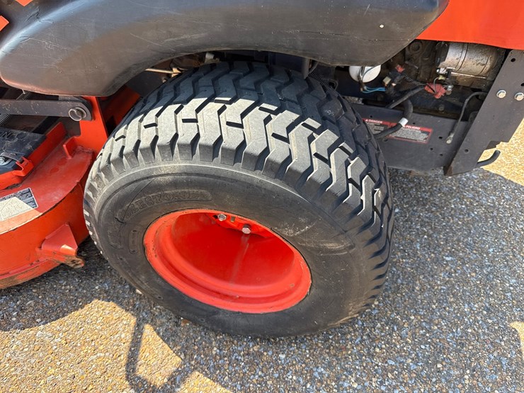 kubota-zd326s-image-15
