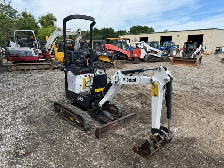 2022-bobcat-e10-image-8