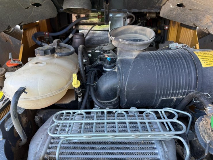2023-deere-333g-image-16