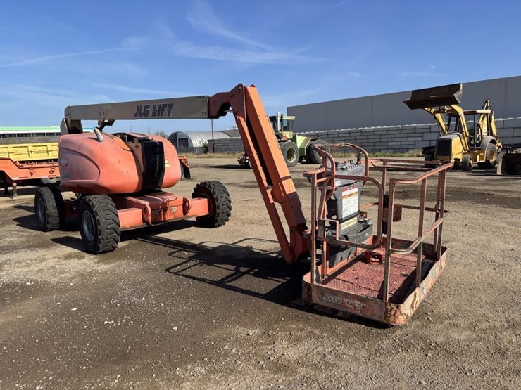 2003-jlg-600aj-image-2