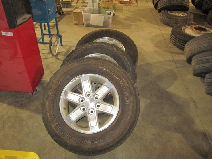#45012-•-lot-of-(4)-265/70r-17-tires-inv#45012-image-4
