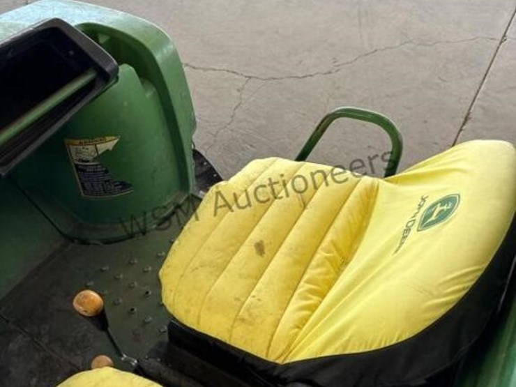 john-deere-gator-image-16