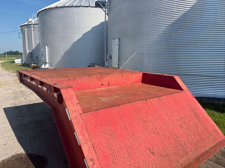 1978-lowboy-muva-trailer,-50ft,-12ft-neck,-22ft-well,-15ft-rear,-tandem-axle,-with-outriggers-image-8