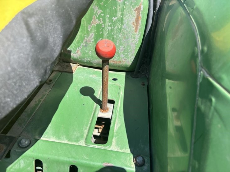 john-deere-1070-image-28