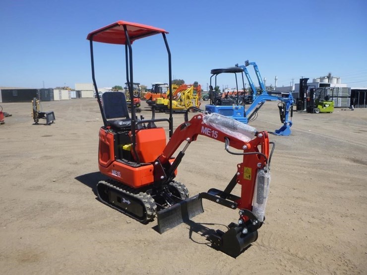 2026-me15-hydraulic-excavator-image-2