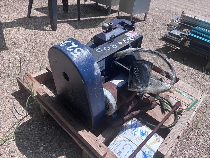 #36200-•-ammco-3860-brake-lathe-image-3