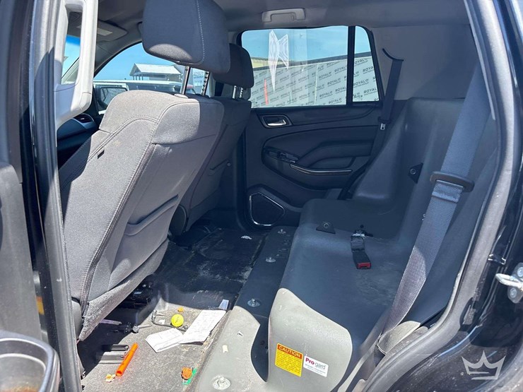2018-chevrolet-tahoe-image-18
