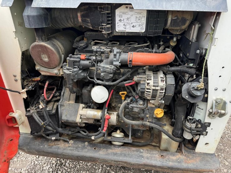 2022-bobcat-t550-image-17
