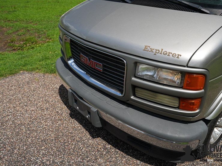 2002-gmc-1500-image-9