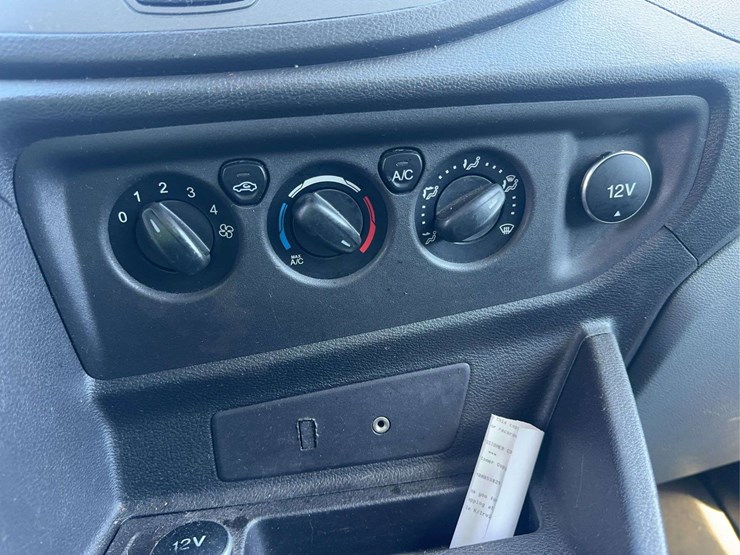 2015-ford-transit-image-20