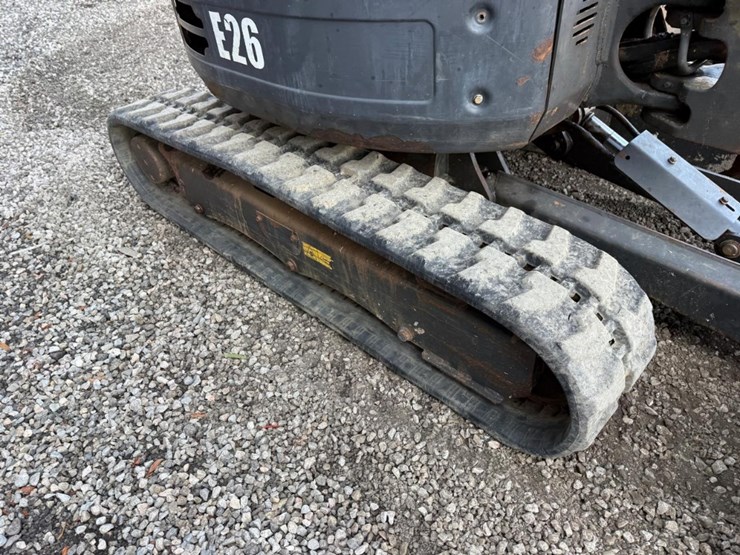 2017-bobcat-e26-image-11