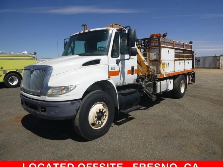 2007-international-durastar-4400-image-1