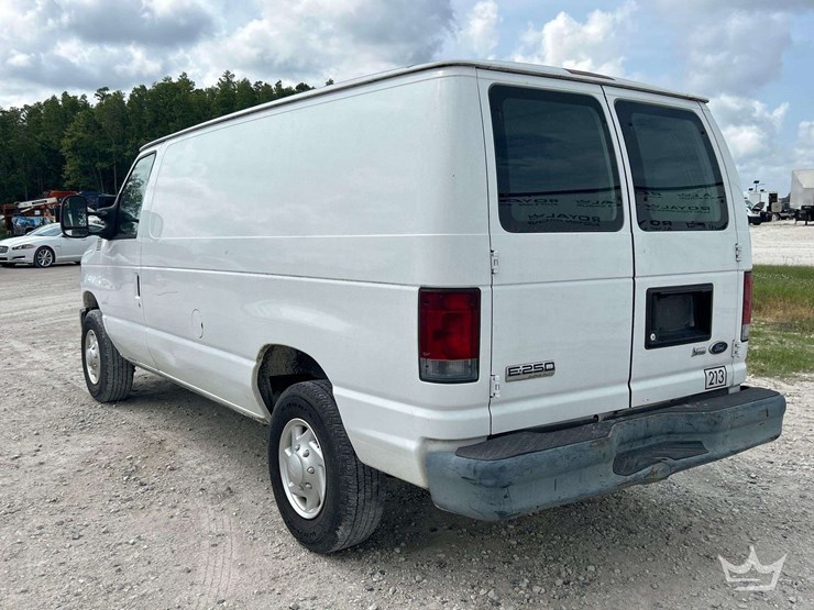 2021-mercedes-benz-sprinter-4500-image-4