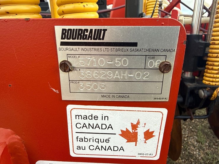2006-bourgault-8710-air-seeder-image-32