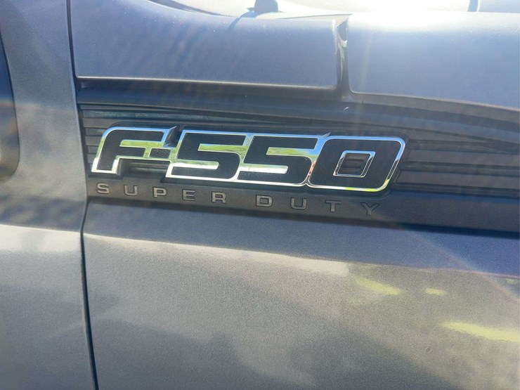 2012-ford-f550-image-13