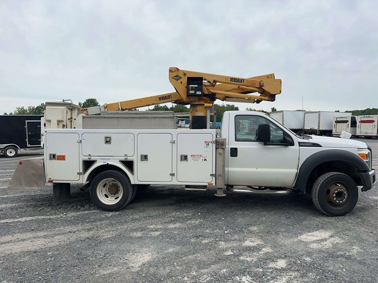 2013-ford-f550-xl-image-4