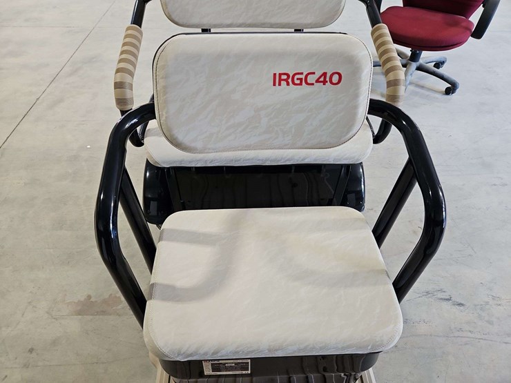 electric-tricycle-image-11