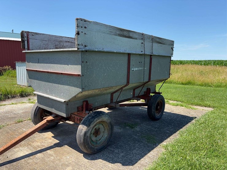 david-bradley-wagon-with-wooden-bed-image-3