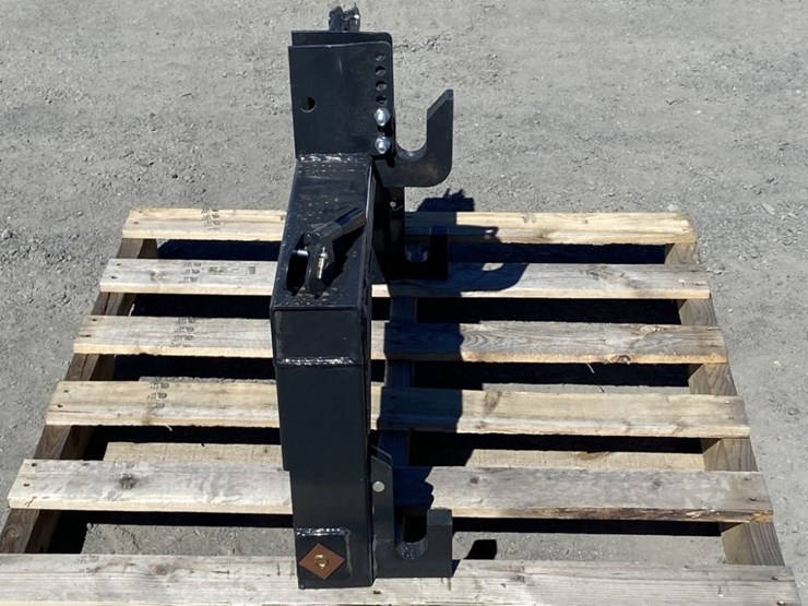 2026-wolverine-tr-26-01c-hitch-adapter-image-8
