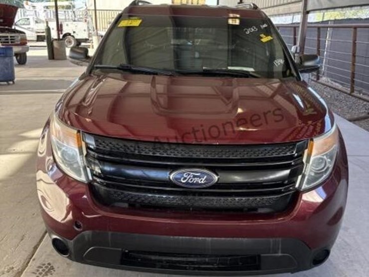 2013-ford-explorer-image-4