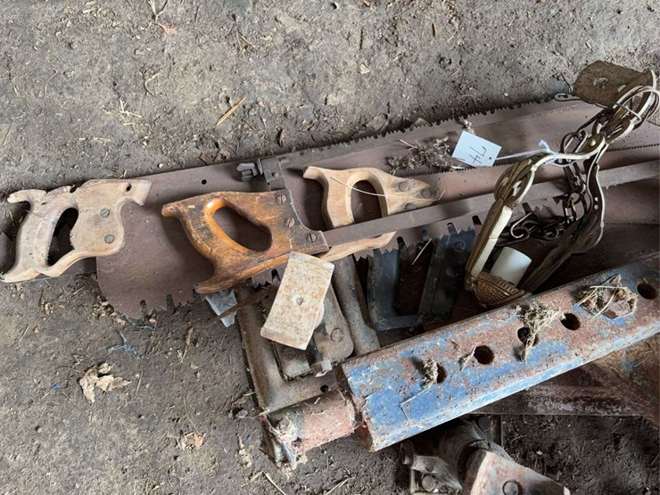 assorted-farm-equipment-and-hand-tools-lot-image-3
