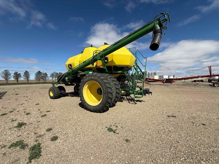 john-deere-1900-image-2