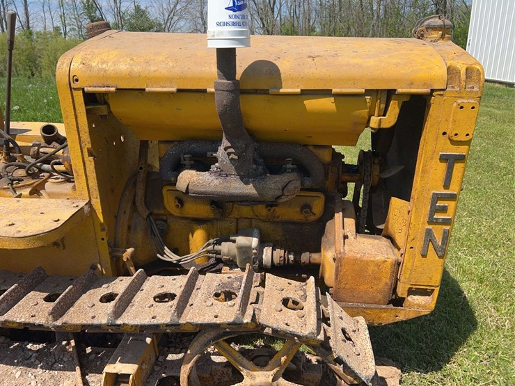 caterpillar-ten-image-14