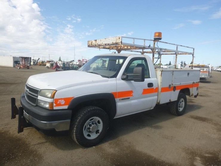2007-chevrolet-2500-image-1