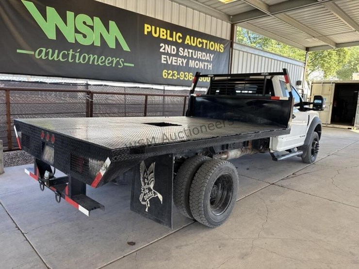 2017-ford-f550-image-10