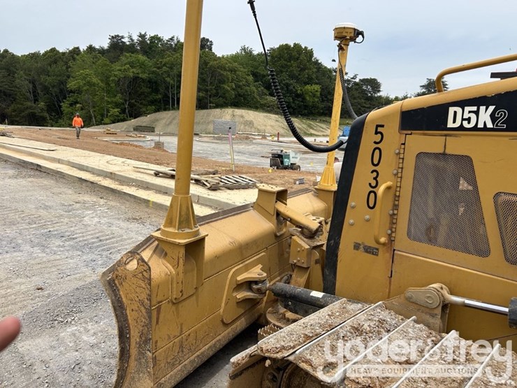 2015-caterpillar-d5k2-lgp-image-5