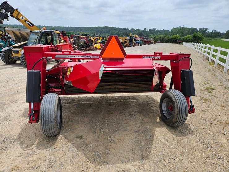 massey-ferguson-1359-image-4