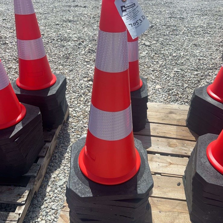 Traffic Safety Cones with Heavy Bases