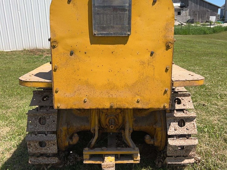 caterpillar-ten-image-4