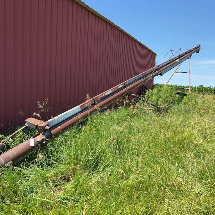 Portable 8"x60' Grain Auger with Support Frame