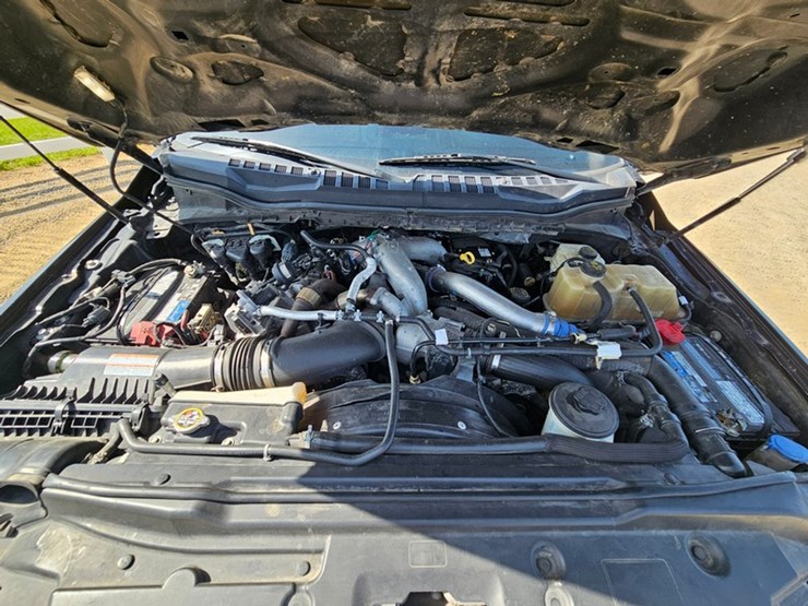 2021-ford-f350-image-11
