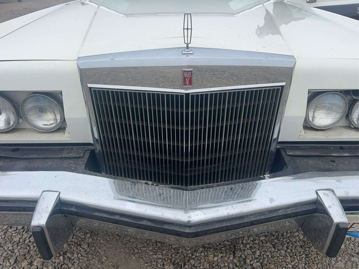 1979-lincoln-continental-mark-v-image-10