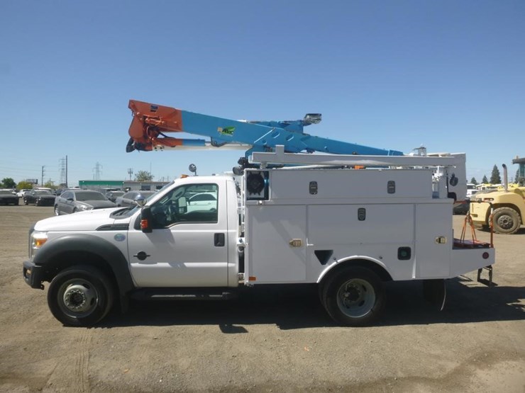2013-ford-f550-image-5