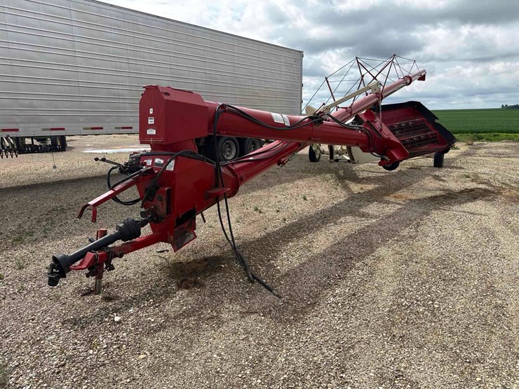 buhler-farm-king-1370-image-11