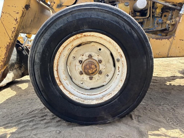 ford-tractor-image-25