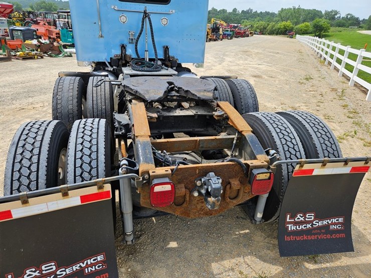 2006-peterbilt-386-image-25