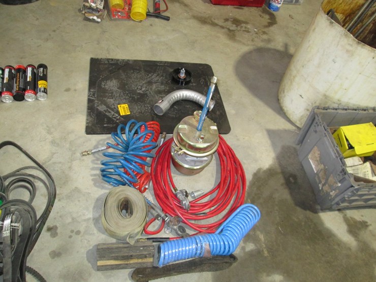 #45022-•-lot-of-air-hoses,-strap,-chock,-etc-inv#45022-image-2