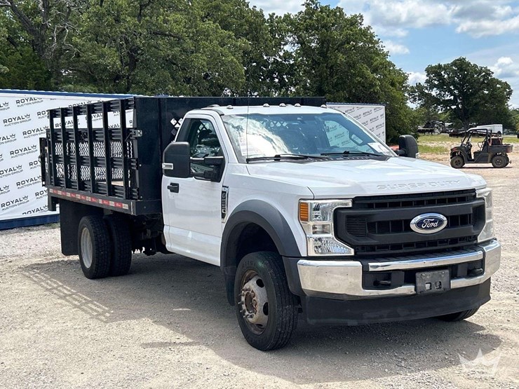 2020-ford-f550-image-2