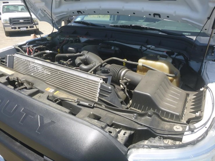 2011-ford-f550-image-20